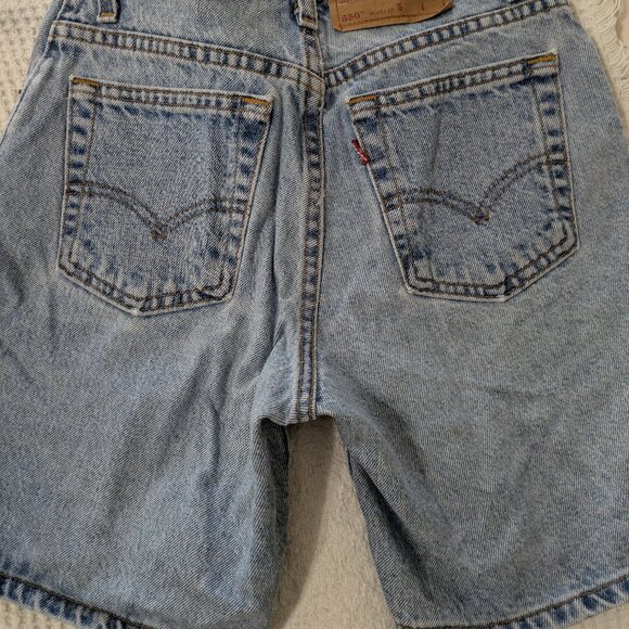Vintage (90s) Levis 550 Relaxed Fit Women's Shorts Size 5 - Picture 3 of 3